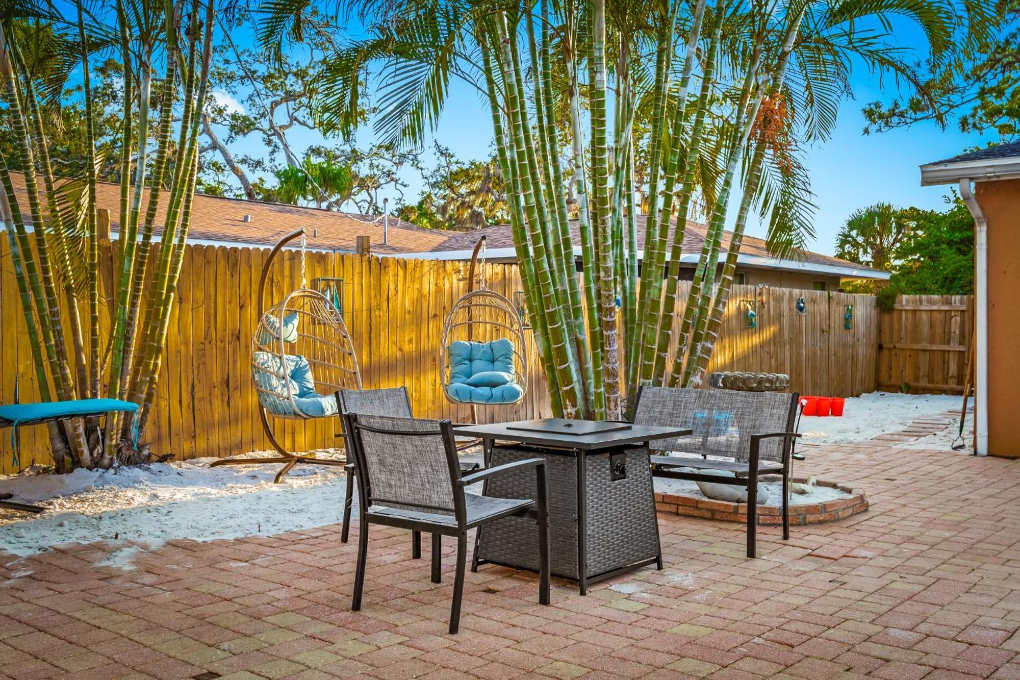 Coastal Villa W Amazing Courtyard - Splash Pad! Σεϊρασότα Εξωτερικό φωτογραφία